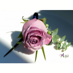 Cocarda trandafir violet